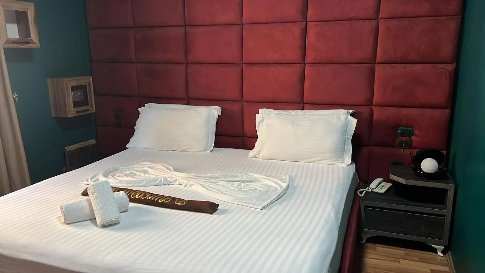 Hotel Artist تيرانا 0*,  ألبانيا